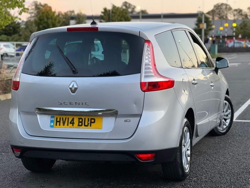 RENAULT GRAND SCENIC