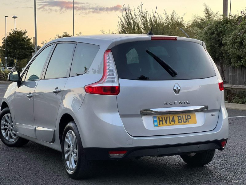 RENAULT GRAND SCENIC