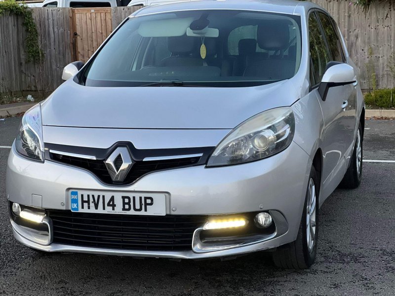 RENAULT GRAND SCENIC