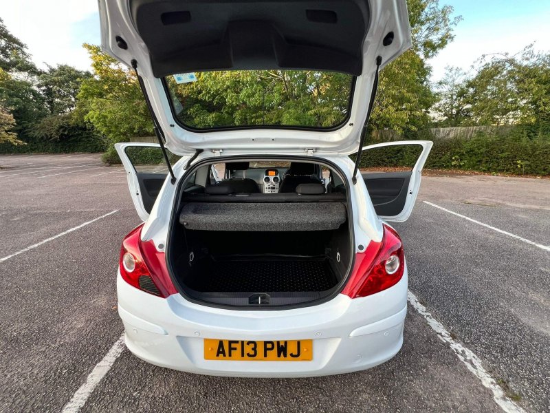 VAUXHALL CORSA