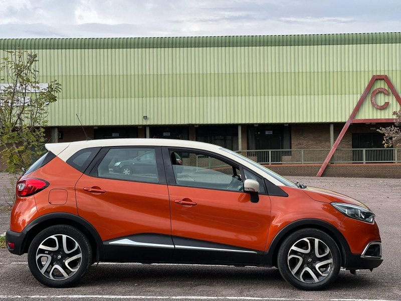 RENAULT CAPTUR