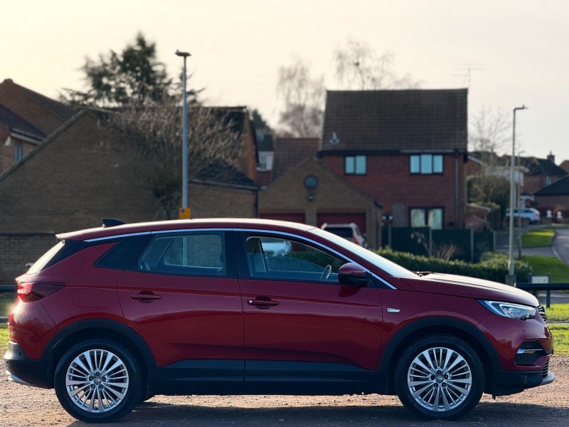 VAUXHALL GRANDLAND X