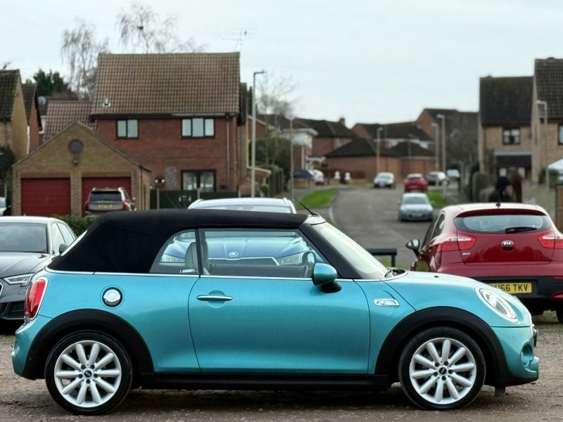 MINI CONVERTIBLE